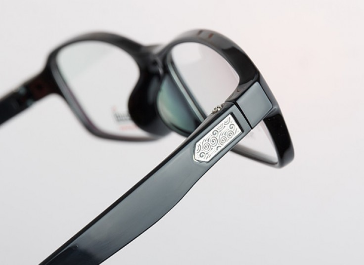 عینک طبی shikaoudi