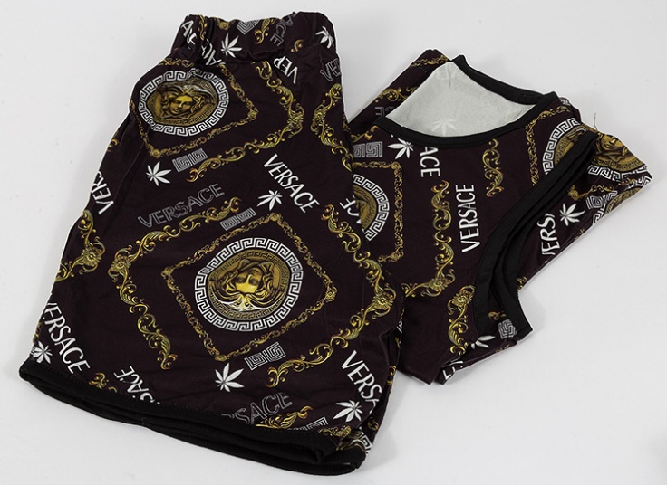 ست تاپ و شورتک طرحدار زنانه