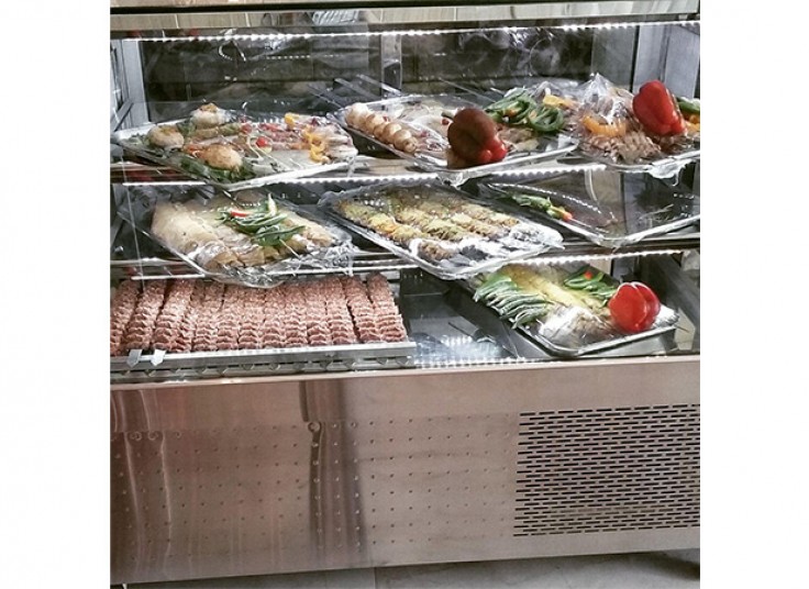 رستوران چنگال پلاس