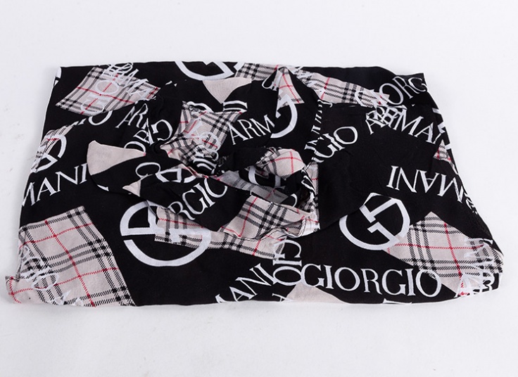 تاپ یقه گره‌ای نخی طرحدار