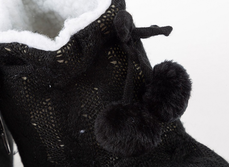 پاپوش منگوله دار زنانه