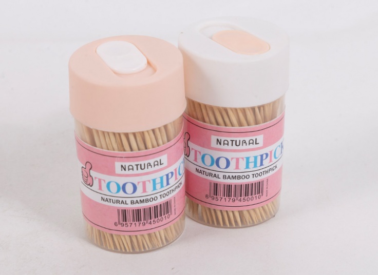 خلال دندان با چوب بامبو