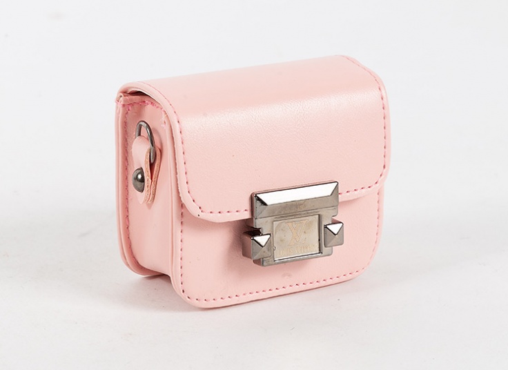 کیف دوشی و کمری زنانه طرح LV