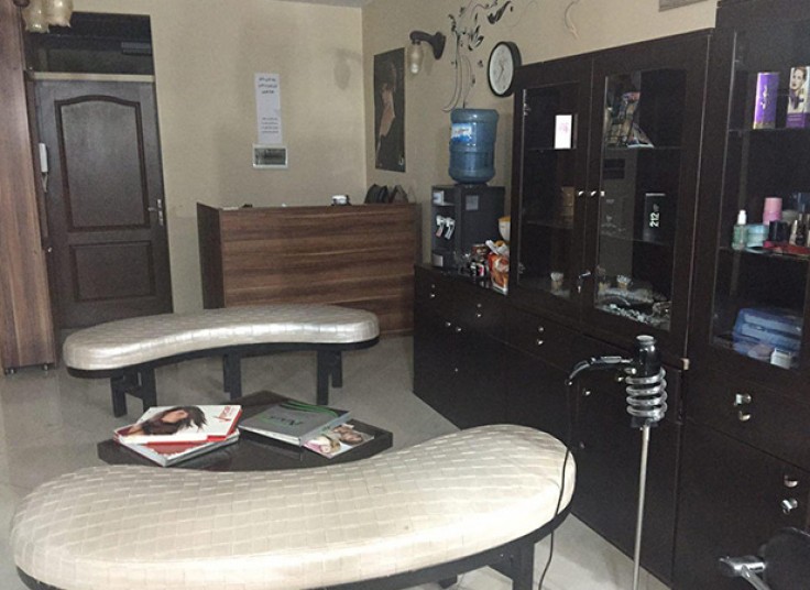 سالن زیبایی نازنین