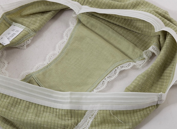 لباس زیر کبریتی زنانه