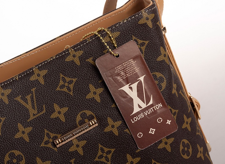 کیف دوشی زنانه Louis Vuitton