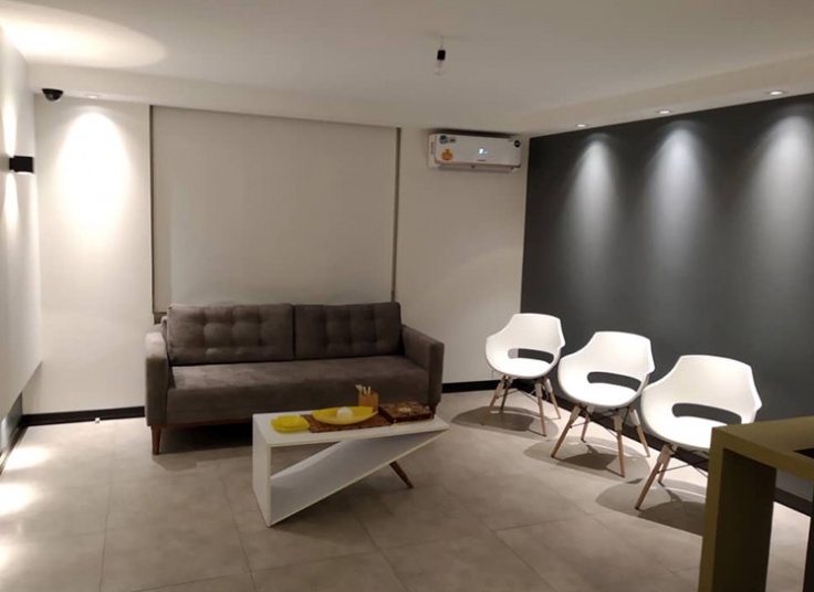 جرمگیری و بروساژ در مطب دکتر محمدی