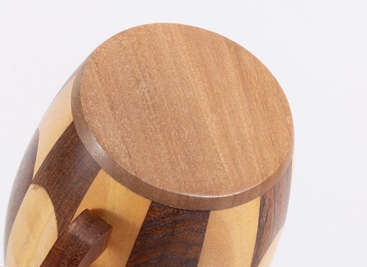 لیوان چوبی دسته دار