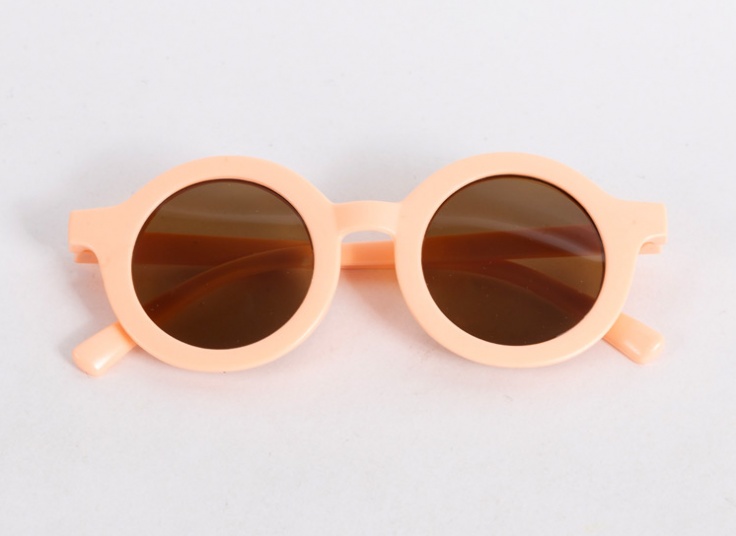 عینک بچگانه گرد