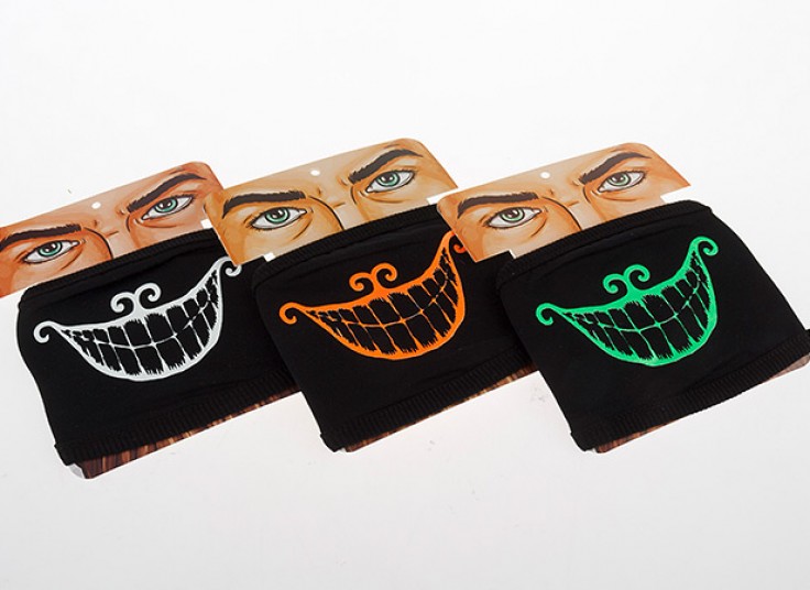 ماسک طرحدار پارچه ای