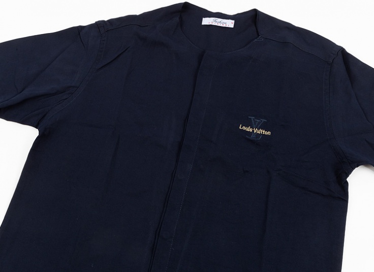 پیراهن مردانه یقه گرد طرح LV