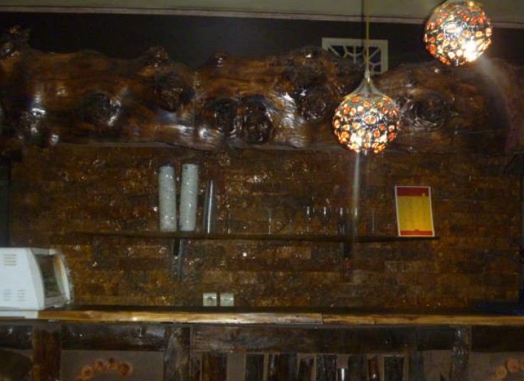 سفره خانه سیاه و سفید