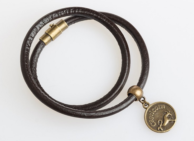 دستبند چرمی ماه تولد