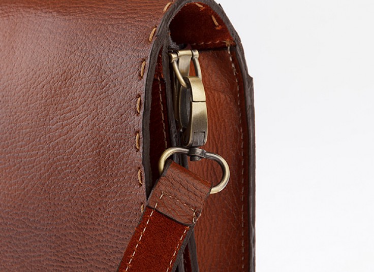 کیف کج چرمی saddle purse