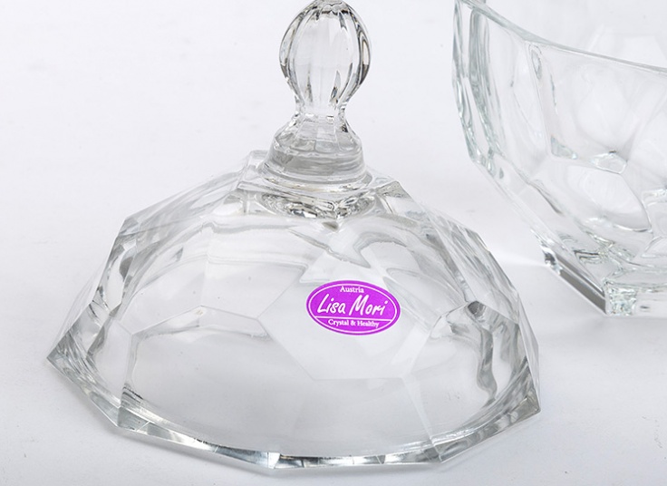 شکلات‌خوری Lisa Mori