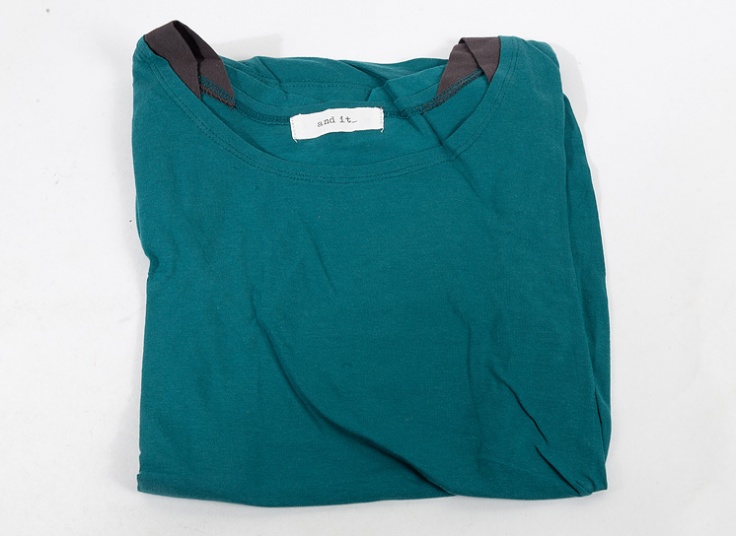 تیشرت زنانه LARU