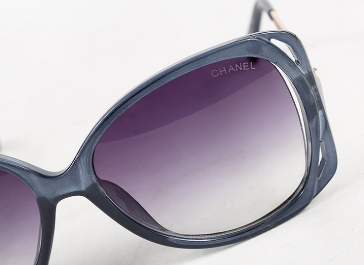 عینک زنانه طرح chanel