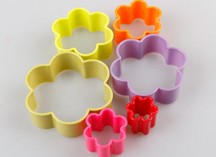 قالب شیرینی و غذا