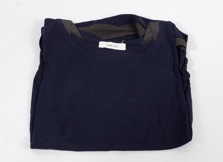 تیشرت زنانه LARU