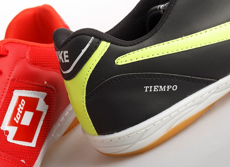 کفش فوتبالی طرح NIKE