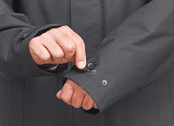 کاپشن decathlon