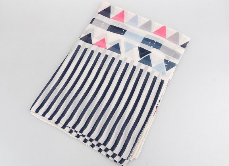 شال هندسی بهاره ZIBOO