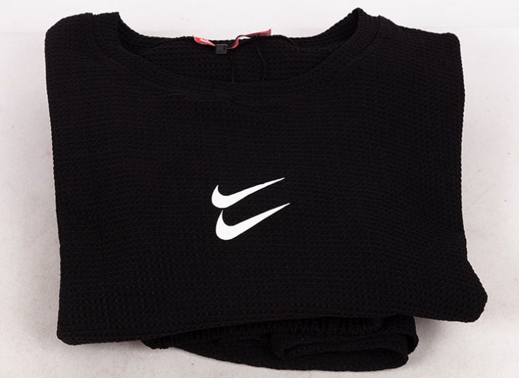 کراپ و شلوارک زنانه Nike