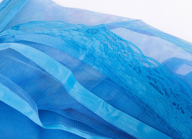 پرده توری مگنت دار