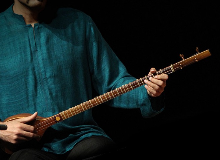 آموزش تار و سه تار در موسسه فاخر