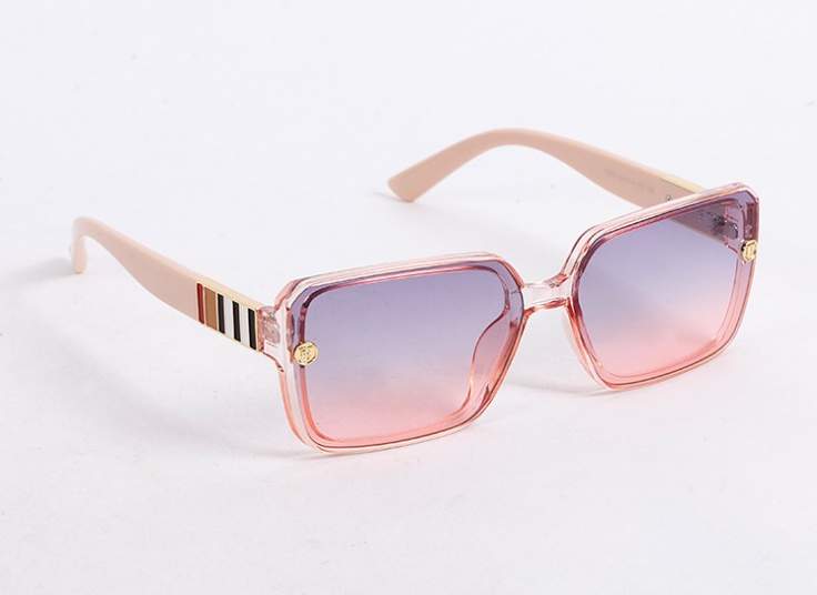 عینک آفتابی زنانه طرح Burberry مدل6066