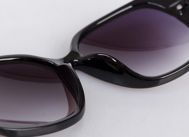 عینک آفتابی زنانه CHANEL سری Vintage