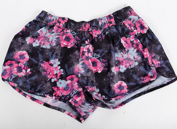 شورتک گلدار Crivit