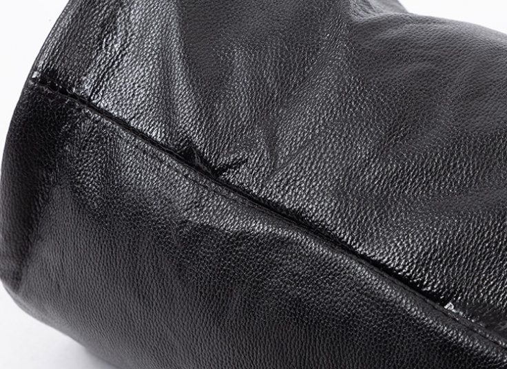 ساک چرمی ورزشی Nike