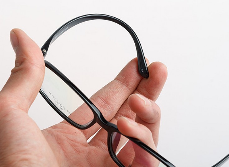 عینک طبی shikaoudi