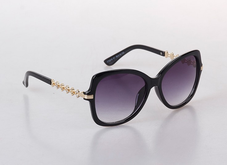 عینک آفتابی زنانه طرح CHANEL