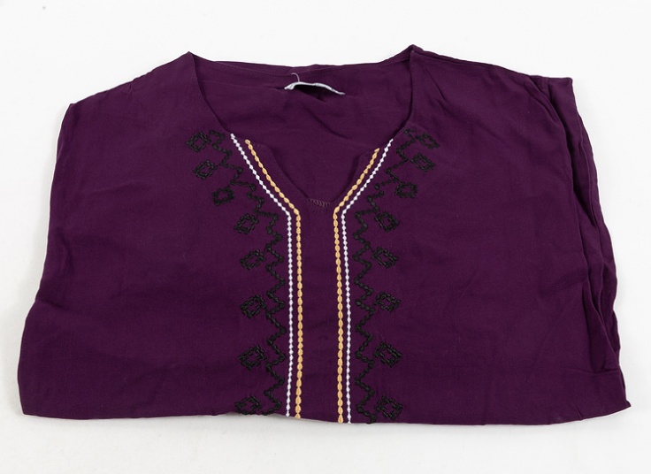 مانتو نخی یقه گلدوزی