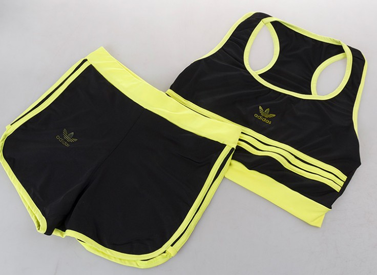 ست نیم تنه و شورتک طرح adidas