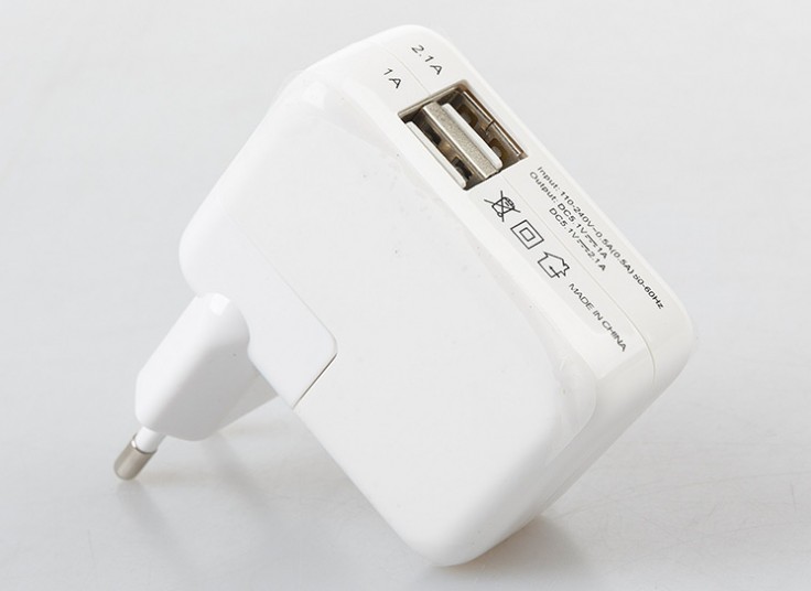 شارژر دیواری دو پورت 