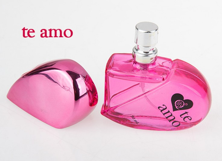عطر جیبی زنانه TE AMO