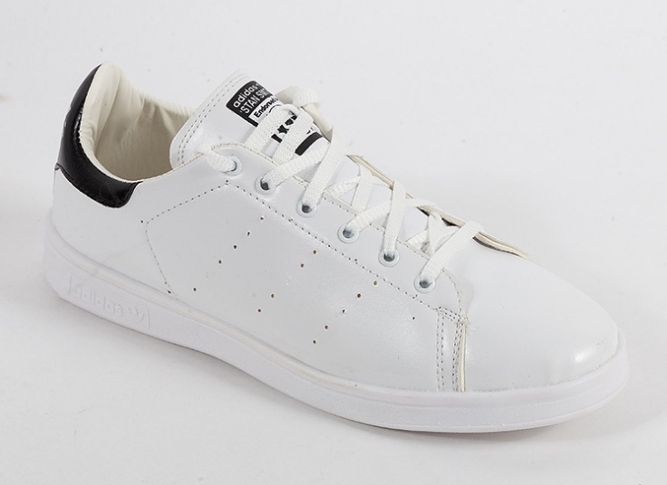 کتانی طرح Stan Smith