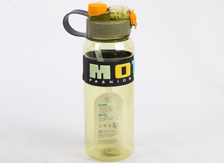 قمقمه نی‌ دار MOTION