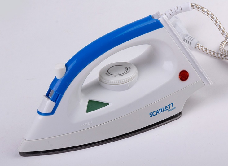 اتو بخار مسافرتی SCARLETT