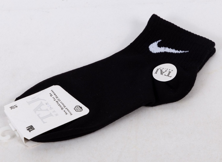 جوراب مچی طرح نایک TAJ