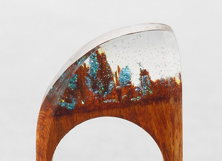 انگشتر چوبی نگین مینیاتوری