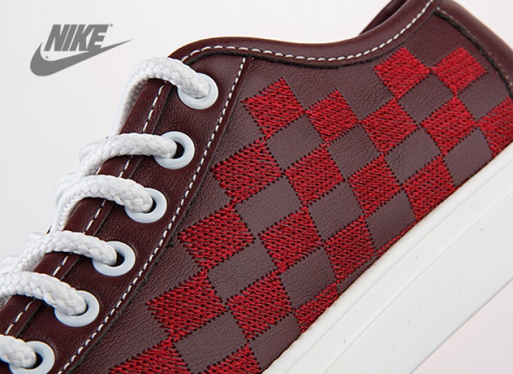 کفش اسنیکرز زنانه NIKE