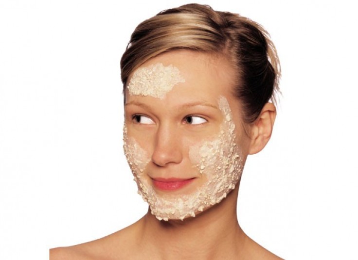 تخفیف 50 درصدی اصلاح موی سر و ماسک صورت در منزل شما