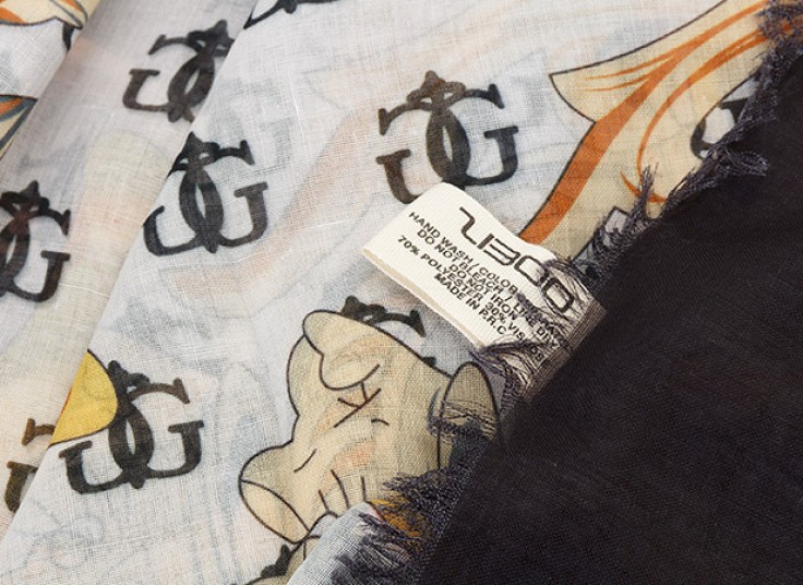 روسری قواره دار طرح Roberto Cavalli