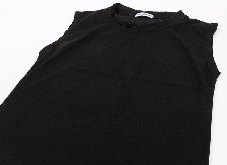 زیر سارافونی زنانه