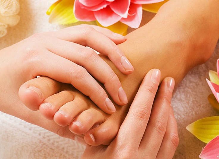 پکیج پاکسازی و ماساژ سالن مینا مرادی