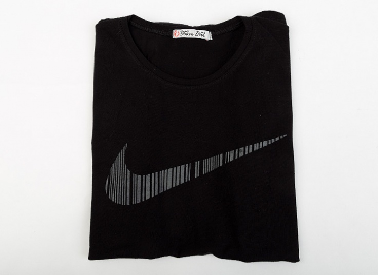 تیشرت آستین کوتاه مردانه Nike